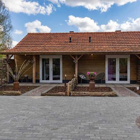 Bed And Breakfast Klein Beek 힐바렌빅 외부 사진